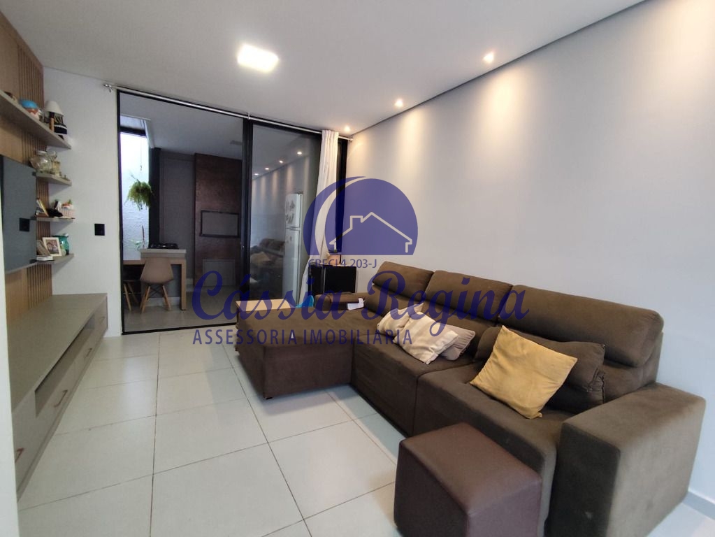 Sobrado semimobiliado com 03 dormitórios, sendo 01 suíte à venda ? Bairro KLP, Ja