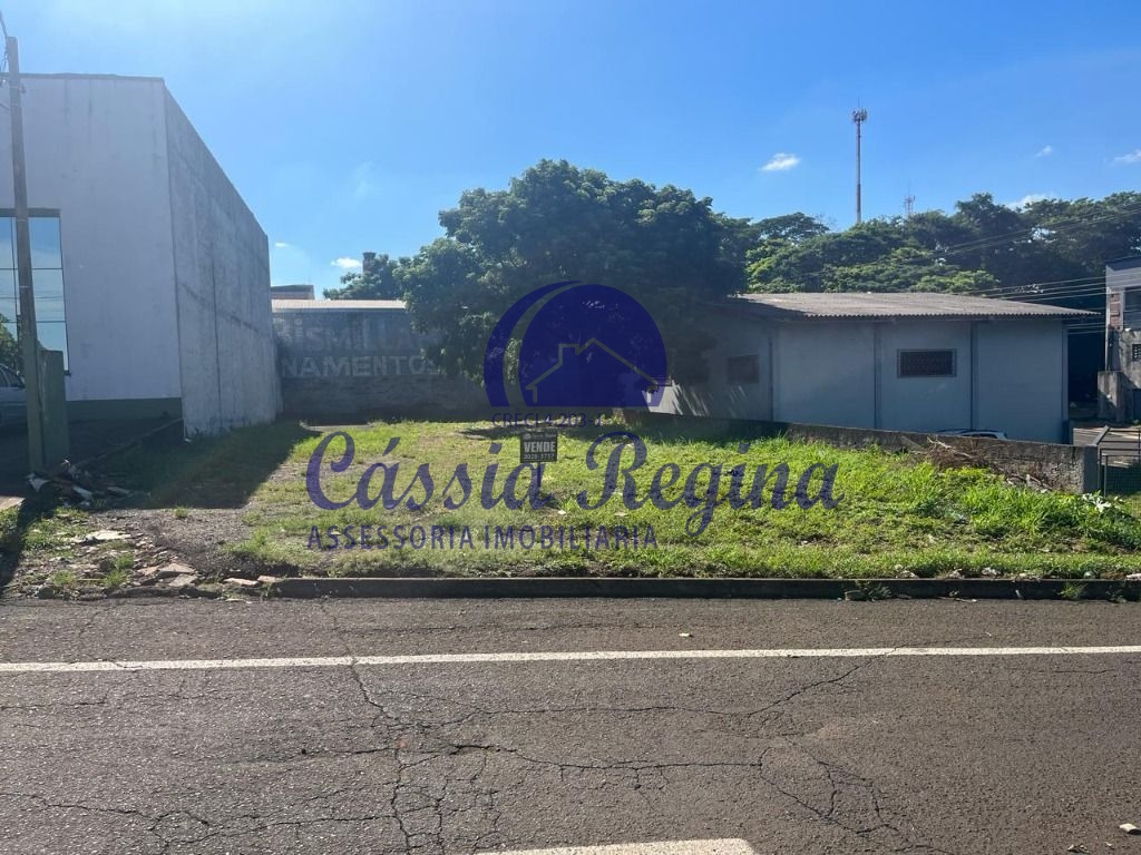 Terreno à venda em ótima localização comercial na Vila Portes