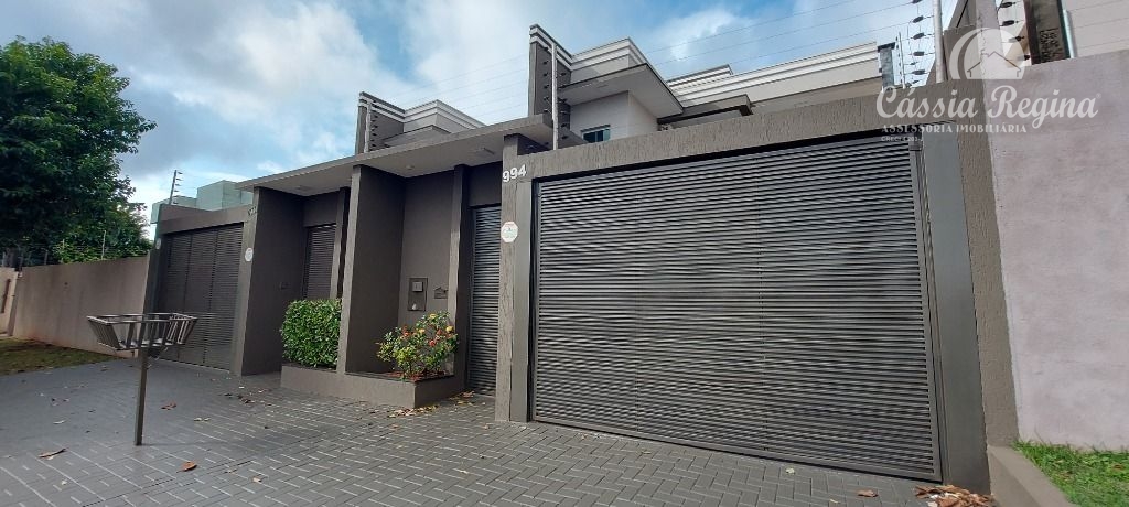 Sobrado com 4 dormitórios à venda,202.00 m², FOZ DO IGUACU - PR