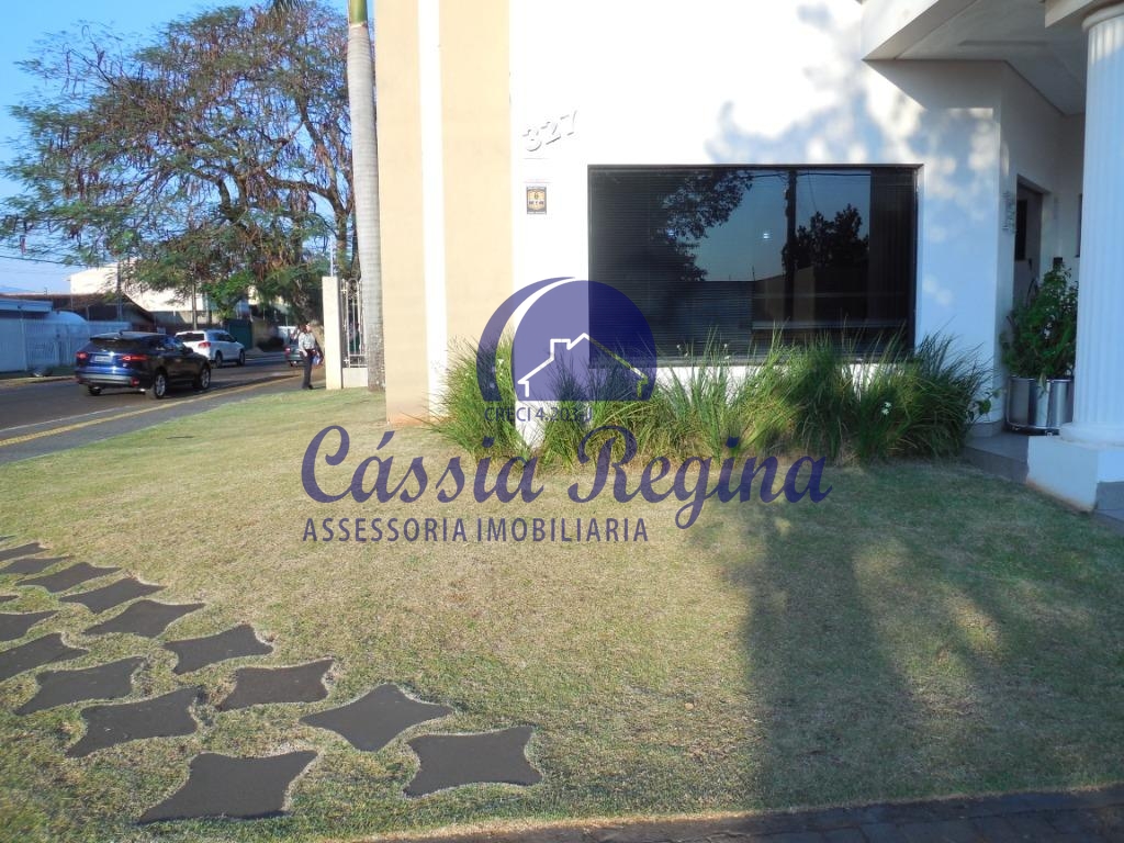 SOBRADO E CONSULTÓRIO COM ÓTIMA LOCALIZAÇÃO - PANORAMA