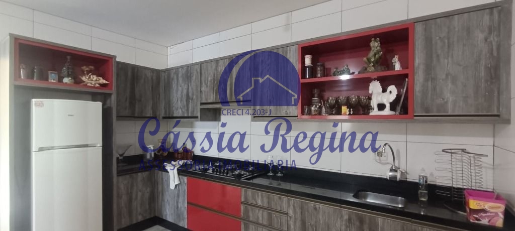 Chácara com 03 dormitórios sendo 01 suíte - Loteamento Porto Dourado - Região Trê