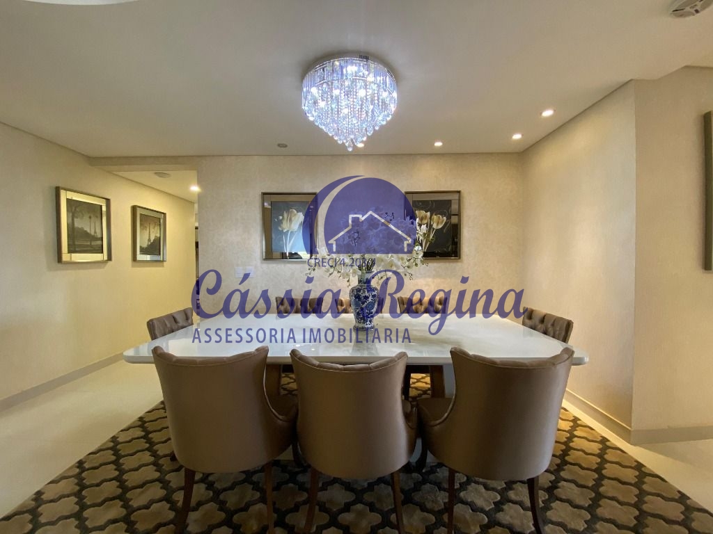 Apartamento com 4 dormitórios à venda no Edifício Renascence - Centro