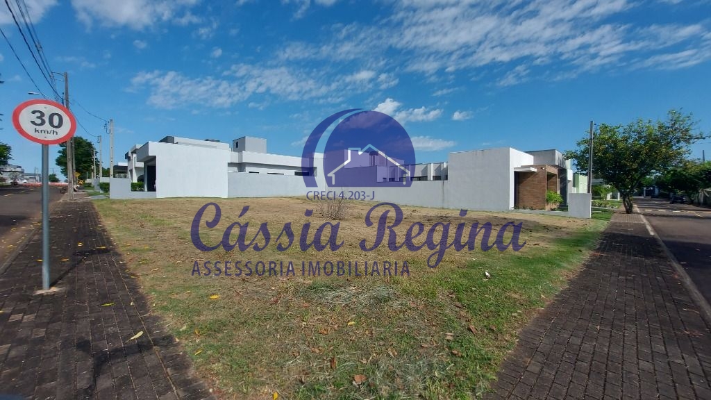 Terreno de esquina com 500m² - Condomínio Safira