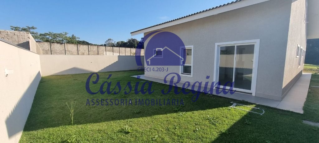 Casa nova com 04 dormitórios sendo 02 suítes - Condomínio Residencial Villa Consc