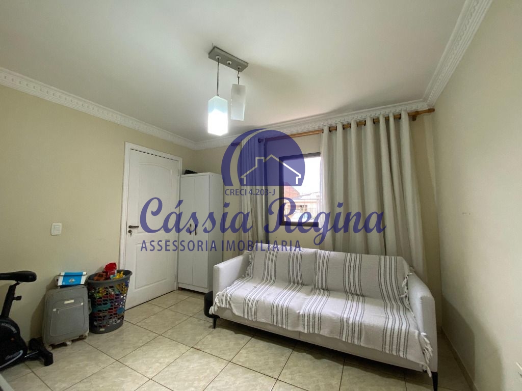 Casa com 03 dormitórios - Jardim Ipê - Região da Vila A