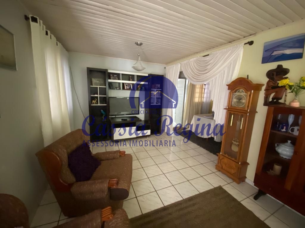 Casa com 03 dormitórios - Vila A