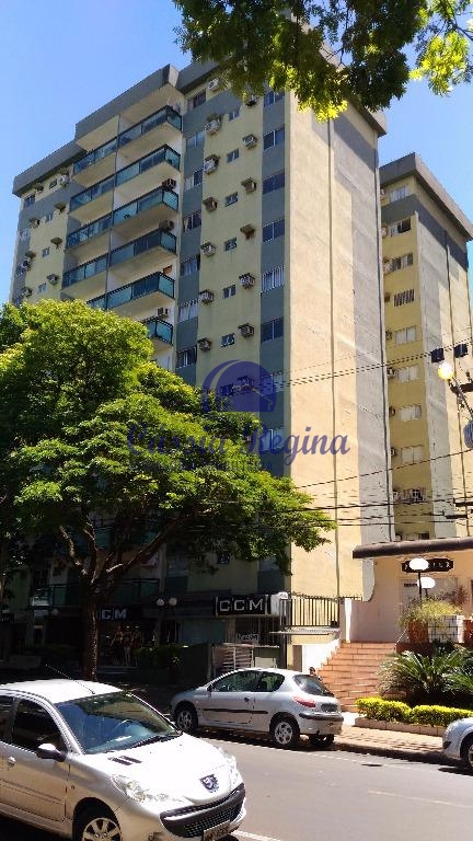 Apartamento com ótima localização - Edifício Prof. Bernardo Litzinger - Centro