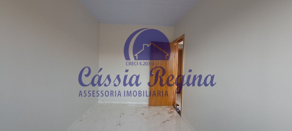 Casa com 02 dormitórios em condomínio fechado - Região de Três Lagoas