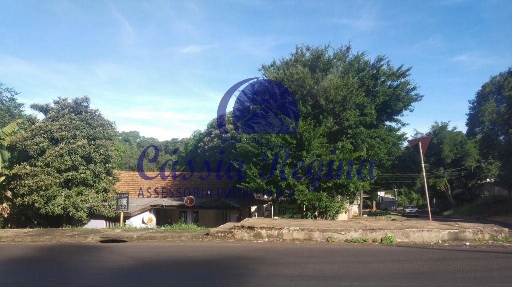 TERRENO COM ÓTIMA LOCALIZAÇÃO NO CENTRO!