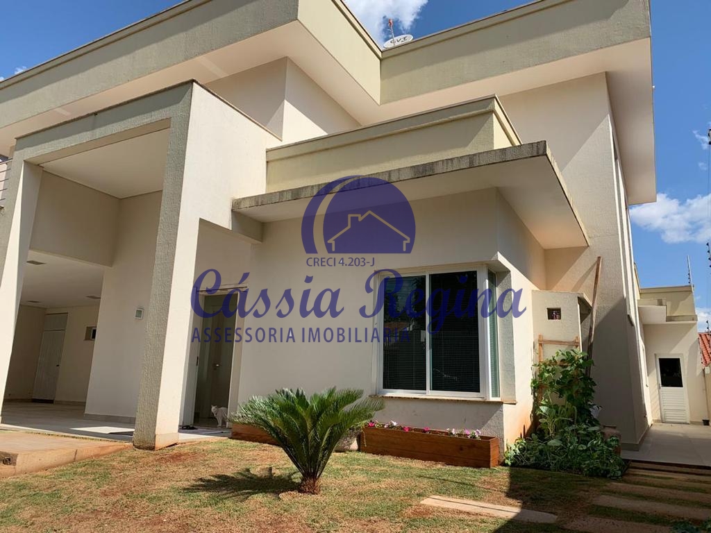 Sobrado com 3 suítes com edícula e piscina - Jardim Eliza I