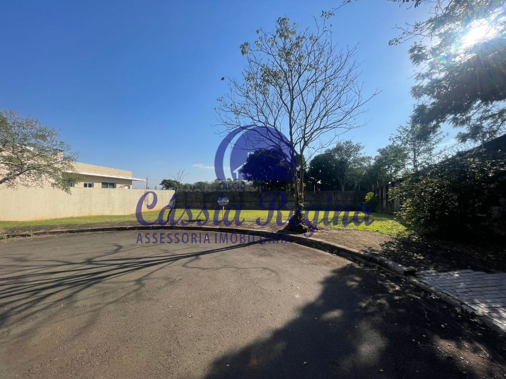 Terreno com 615,24m² à venda no Condomínio Dom Olívio - Região Central