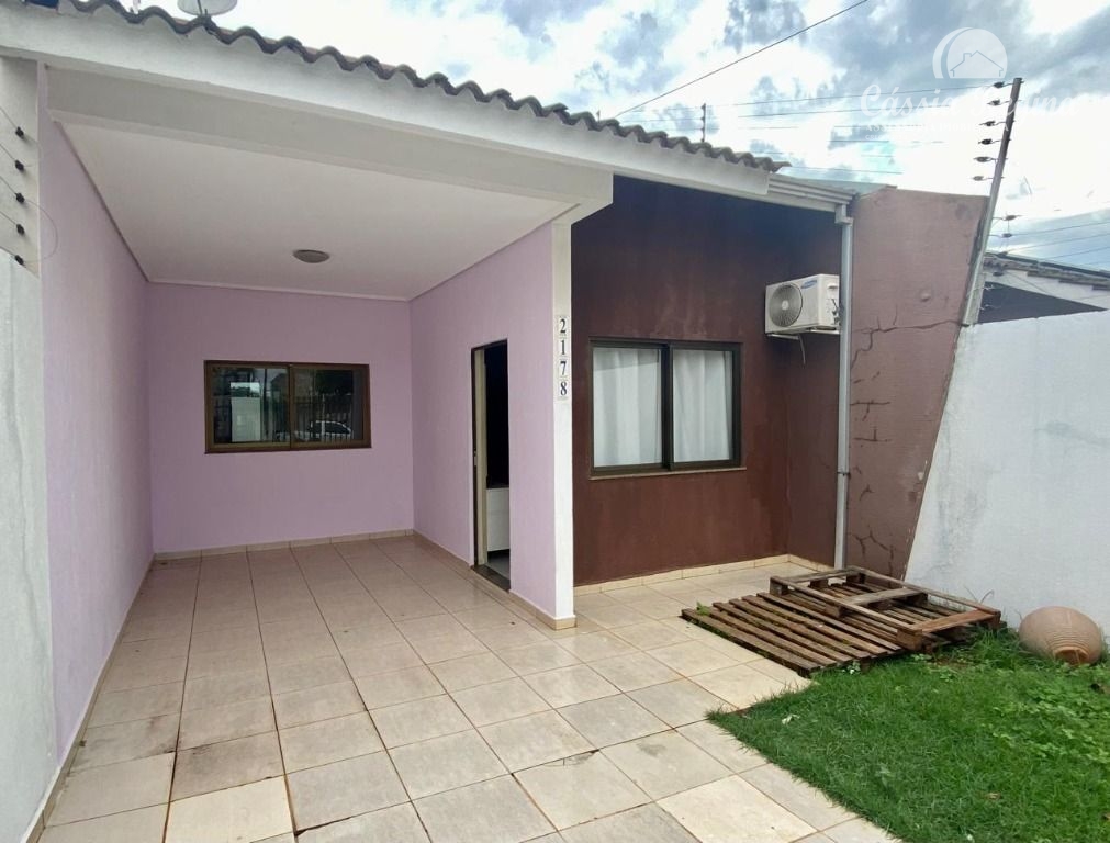 Casa com 2 dormitórios para locação no Jardim São Roque III em Foz Do Iguaçu - PR