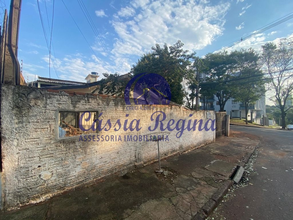 Casa e apartamento à venda no Jardim Tarobá