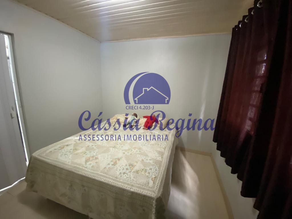 Casa com 03 dormitórios - Vila A