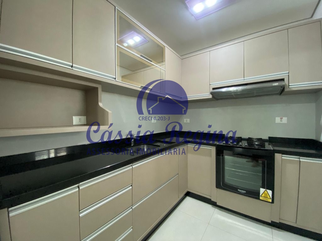 Apartamento Semimobiliado com 02 dormitórios, sendo 01 suíte no Residencial Omoir