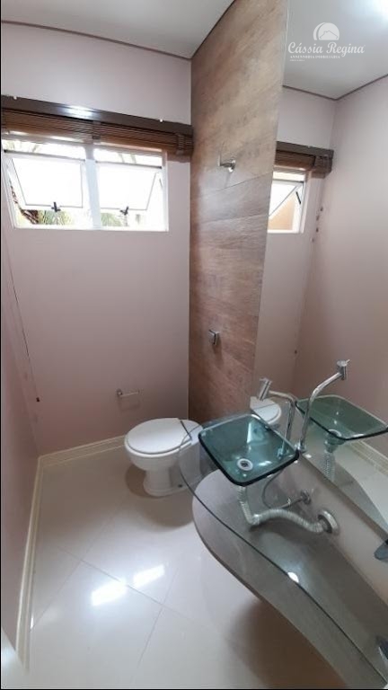 Sobrado mobíliado disponível para locação no Condomínio Casabella - Foz do Iguaçu