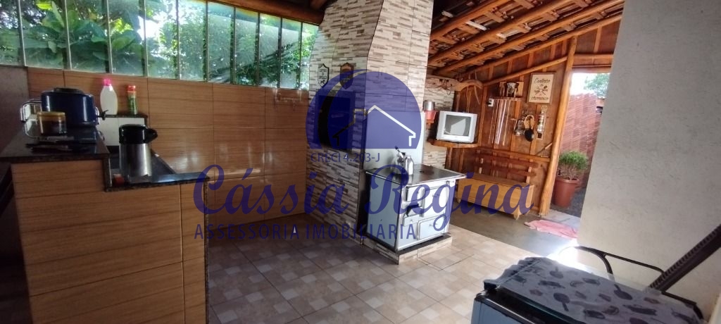 Casa de esquina com 02 dormitórios - Jardim Panorama 2