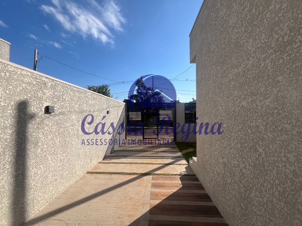 Casa nova com 03 dormitórios sendo 02 suítes Jardim Fenícia - Região do Jardim Co