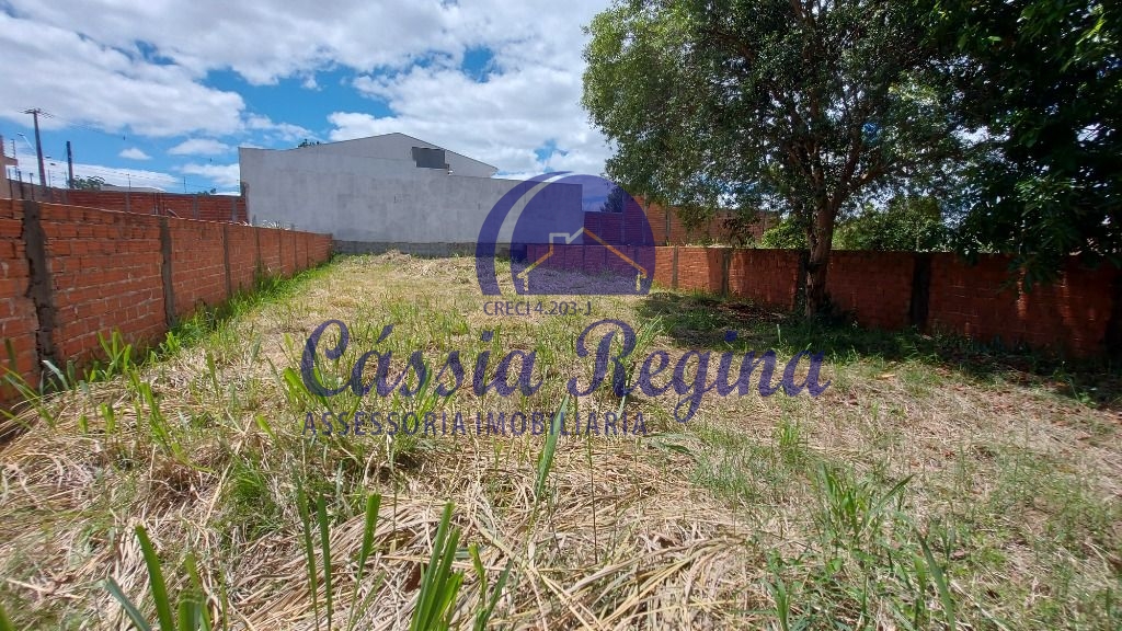 Terreno à venda no Jardim Canadá - Região  da Vila A