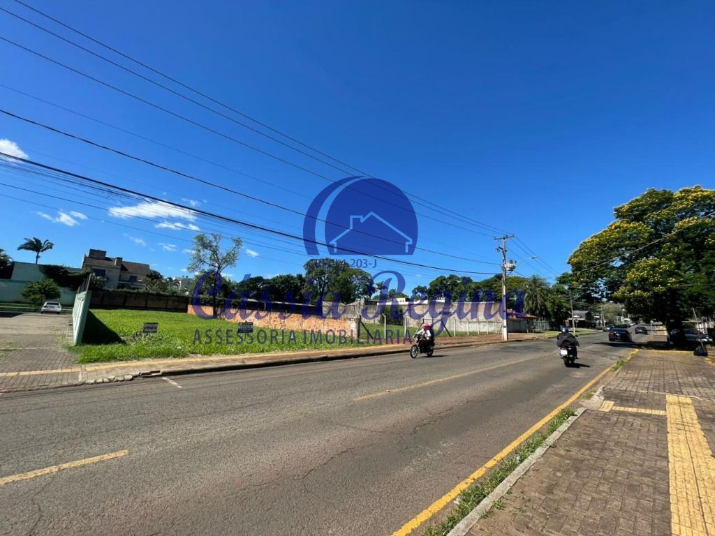 Terreno com área de 726,07m² na Avenida dos Imigrantes - Vila Yolanda