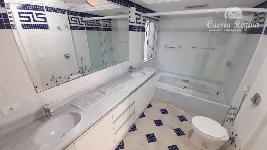 Sobrado com 3 suites para locação, Centro, FOZ DO IGUACU - PR
