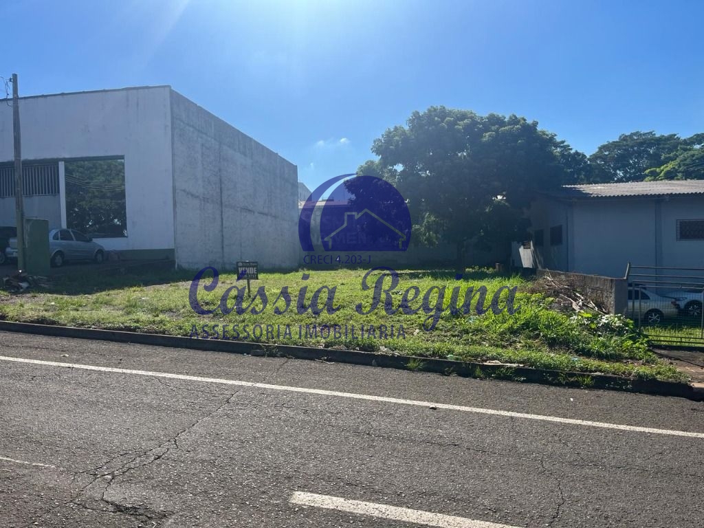 Terreno à venda em ótima localização comercial na Vila Portes