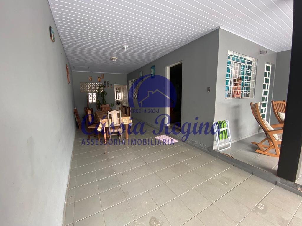 Casa com 03 dormitórios - Vila A