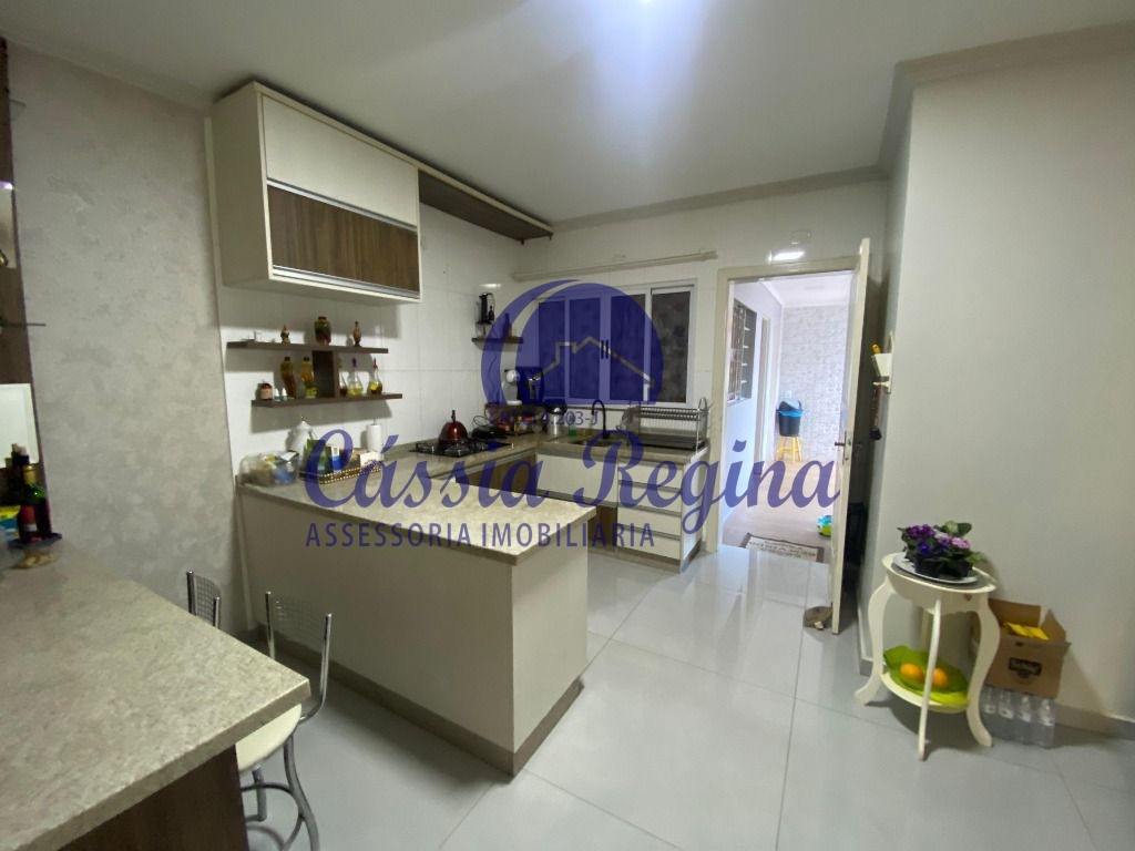 Sobrado com 03 suítes - Jardim Petrópolis - Região da Vila A