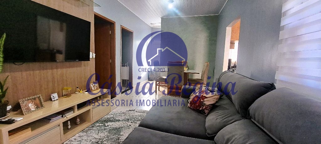 Casa com 02 Dormitórios e Piscina no Jardim Ipê II,  Região da Vila A