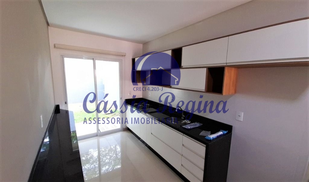 Casa com 02 dormitórios sendo 01 suíte - Condomínio Residencial Veneza