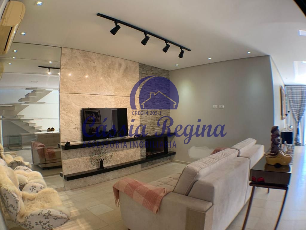 Sobrado com 04 suítes - Condomínio Solar das Crisálidas