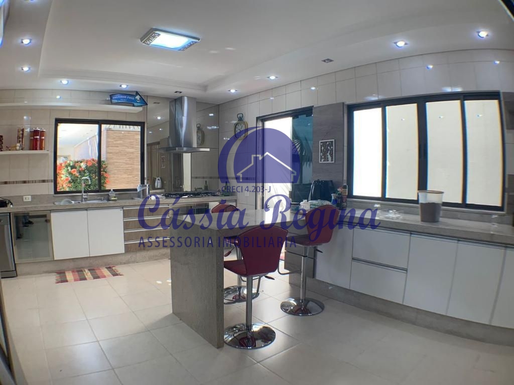 Sobrado com 04 suítes - Condomínio Solar das Crisálidas