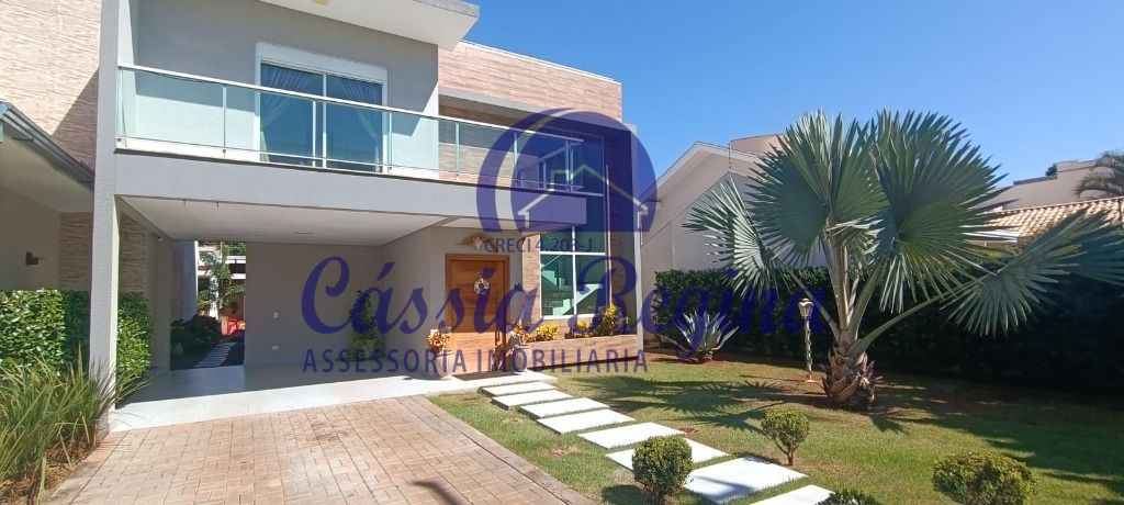 Sobrado semimobiliado com 03 dormitórios sendo 02 suítes - Jardim Iguaçu - Região