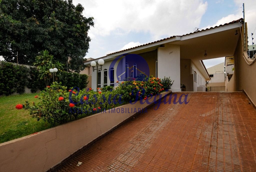 Casa com 03 dormitórios sendo 01 suíte  - Vila Yolanda