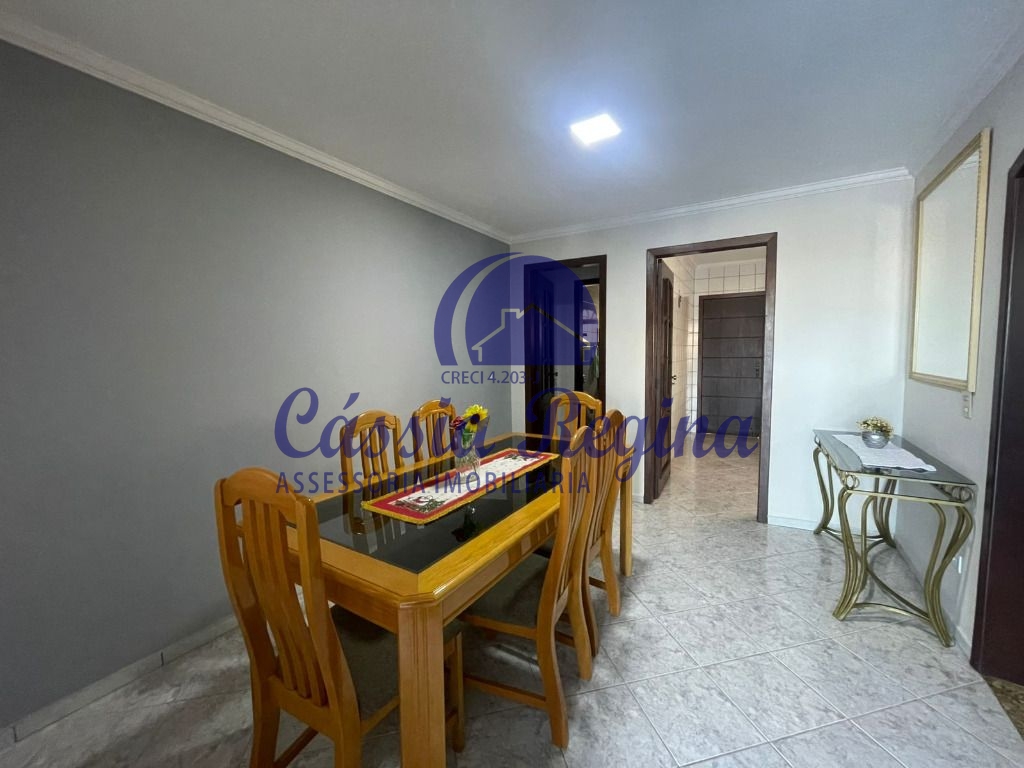 Sobrado com 04 dormitórios, sendo 03 suites no Jardim Tarobá, próximo a Região do