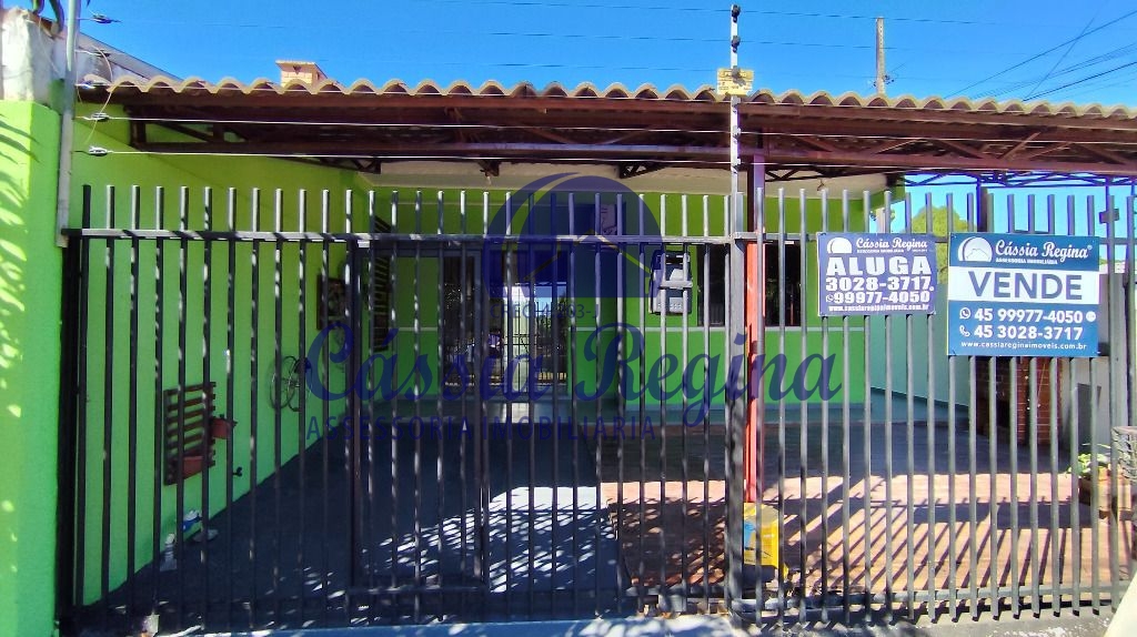 Casa de esquina com 02 dormitórios, no Portal da Foz