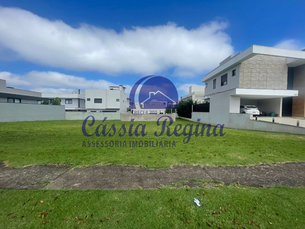 Terreno com 317,5m², localizado no Condomínio Terras Alpha II - Vila A