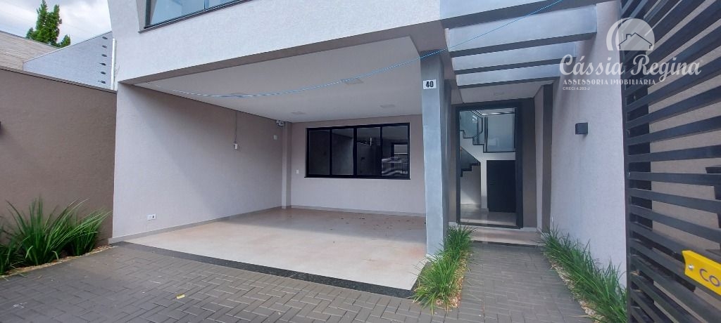Sobrado com 4 dormitórios à venda,125.80 m², FOZ DO IGUACU - PR