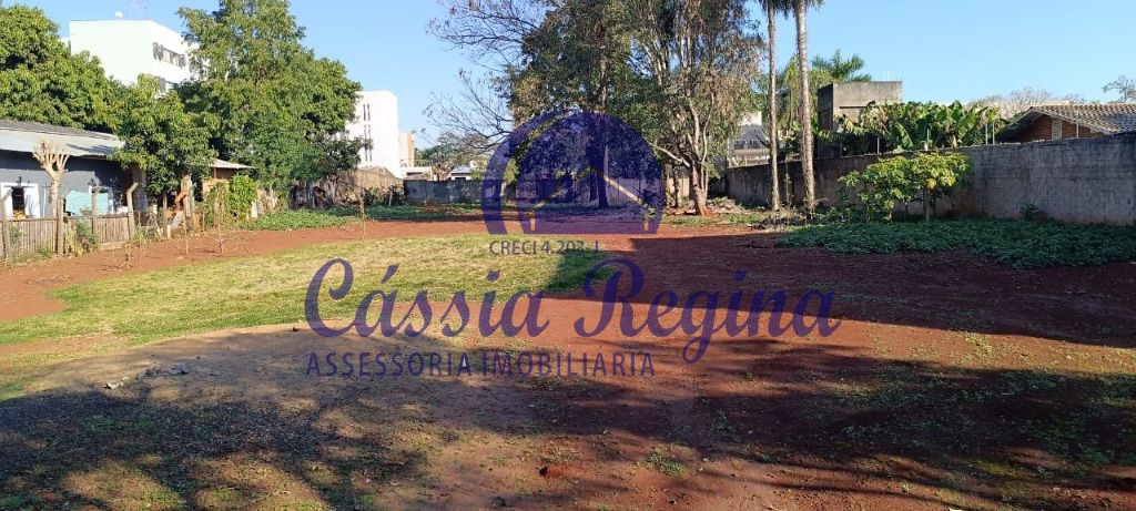 Terreno com área de 1.800m² à venda na Vila Yolanda