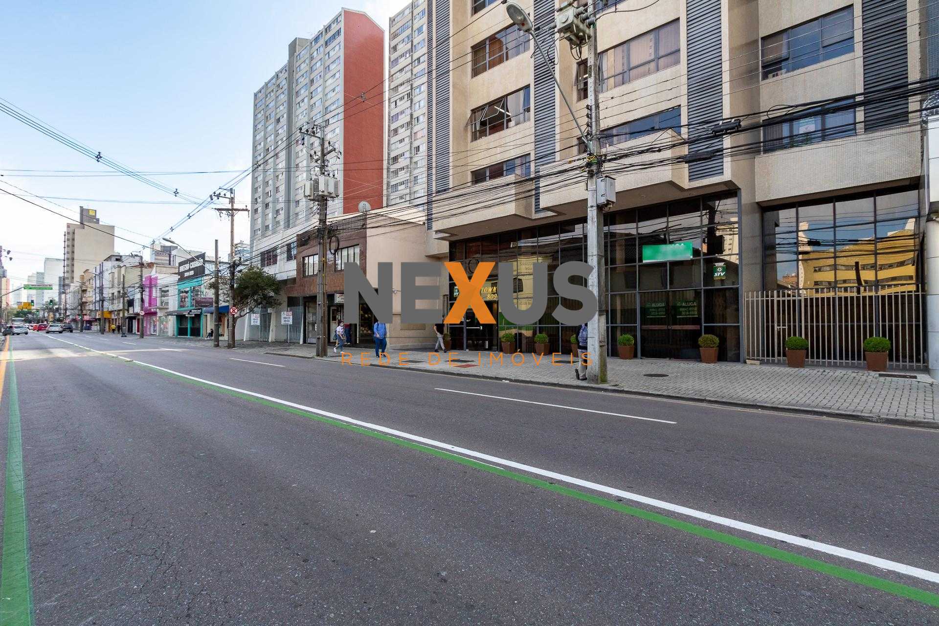 Sala comercial à venda no Centro de Curitiba, 43m  com copa e ...