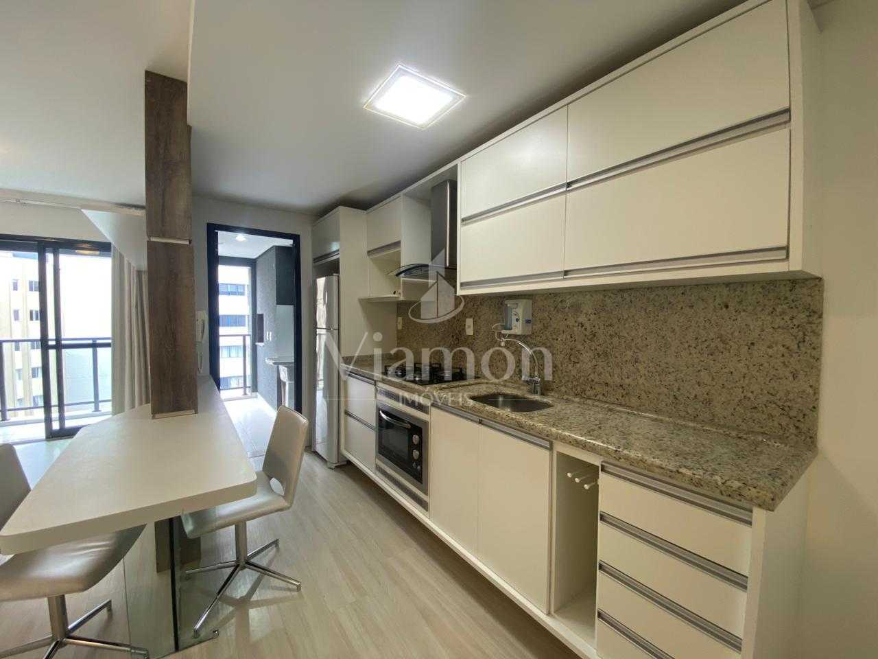 Studio mobiliado no Champagnat 2540 com sacada gourmet e lazer...