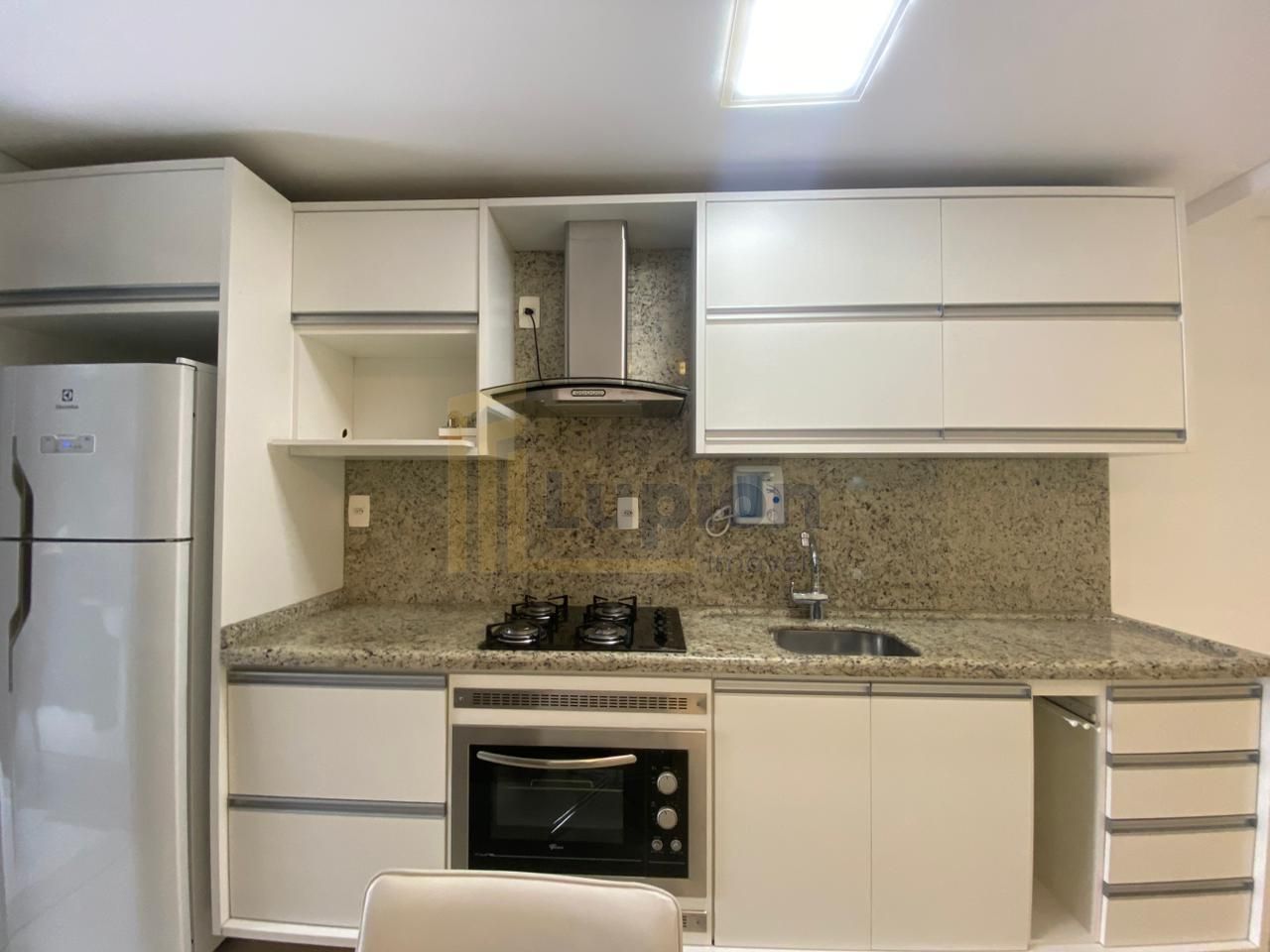 Studio mobiliado no Champagnat 2540 com sacada gourmet e lazer...