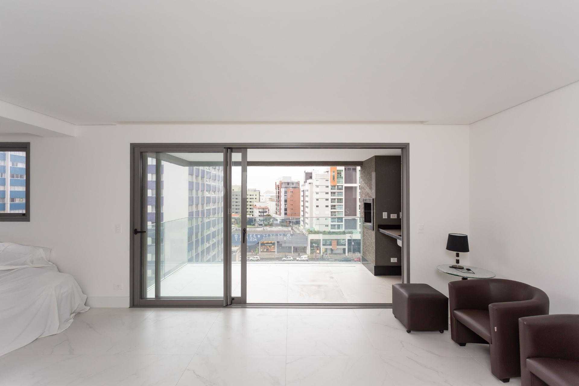 Apartamento de luxo no Vitra Plaenge - 3 suítes e 3 vagas - Ág...