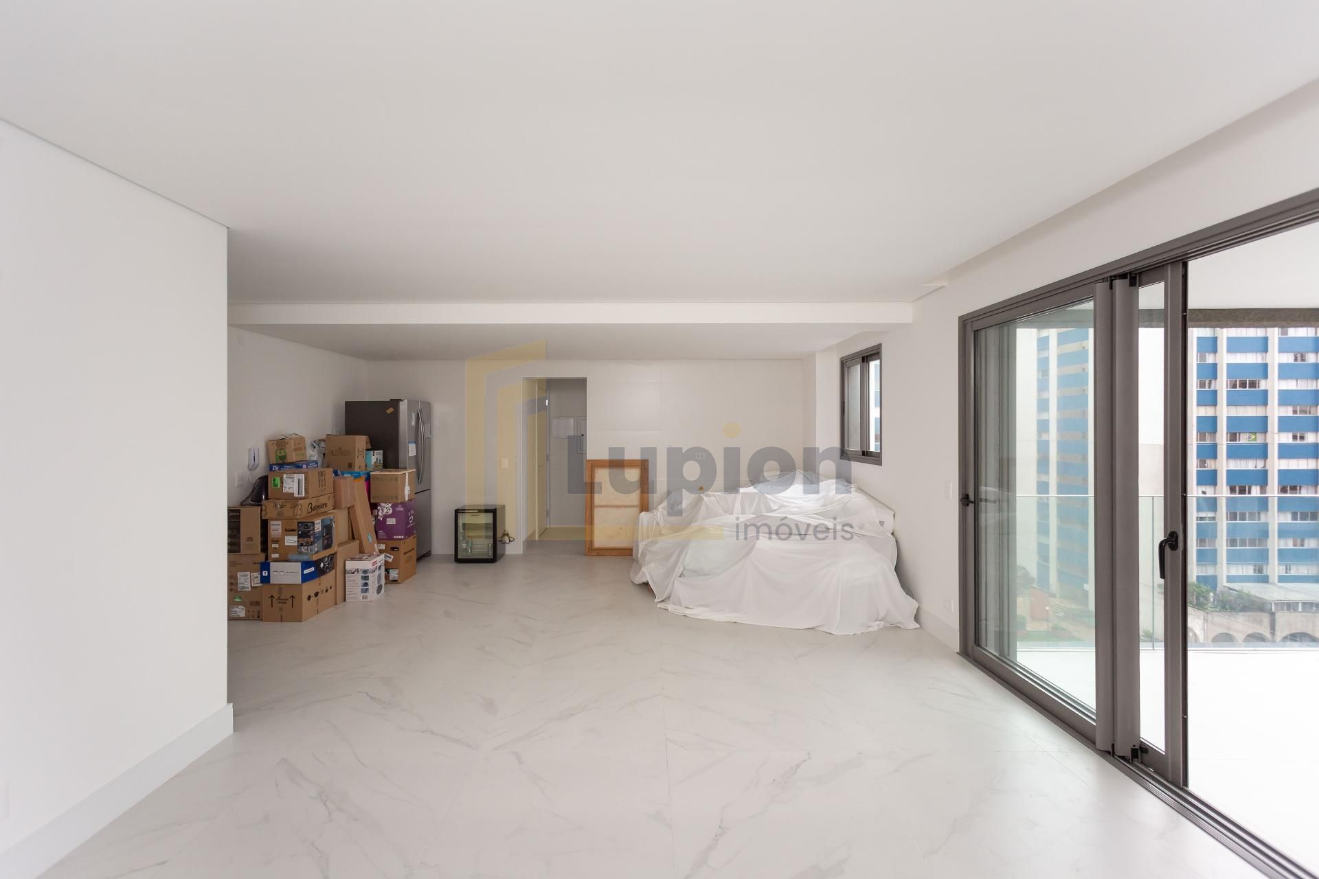 Apartamento de luxo no Vitra Plaenge - 3 suítes e 3 vagas - Ág...