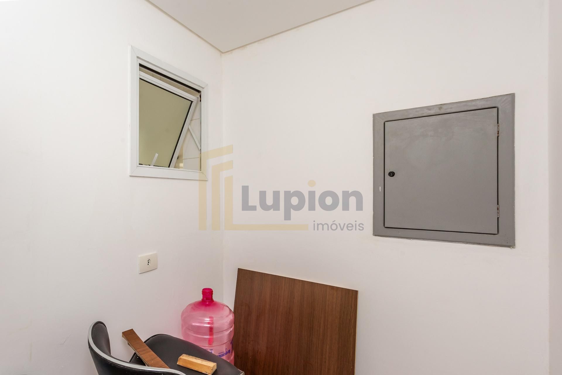 Luxuosa Casa em Condomínio Fechado no Campo Comprido - Design ...