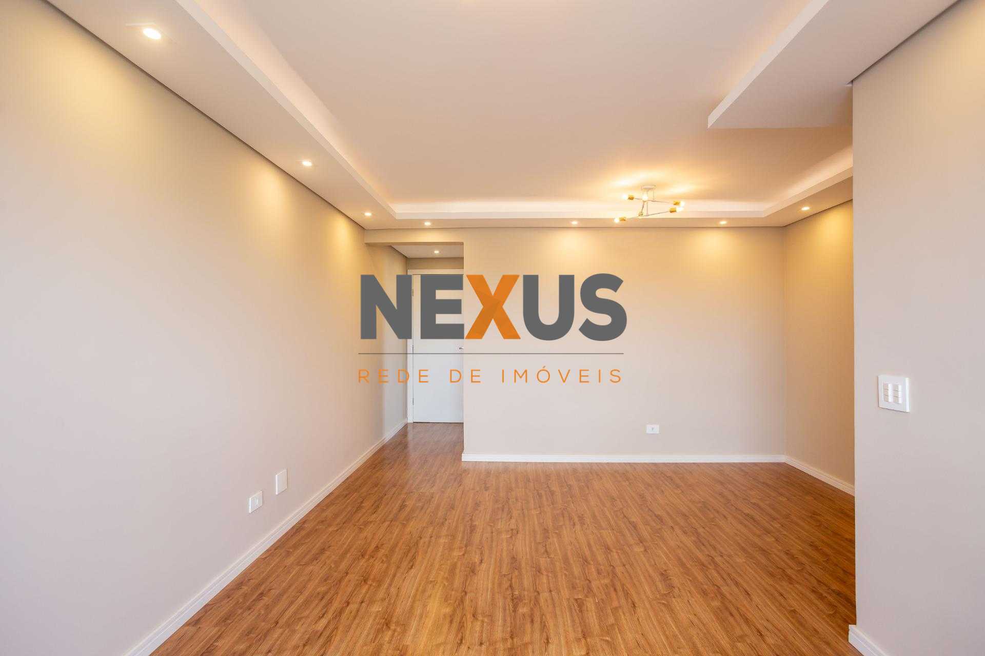 Apartamento reformado com 3 quartos e suíte à venda no Xaxim -...