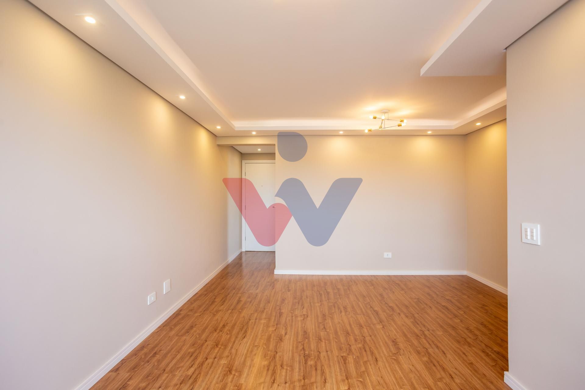 Apartamento reformado com 3 quartos e suíte à venda no Xaxim -...