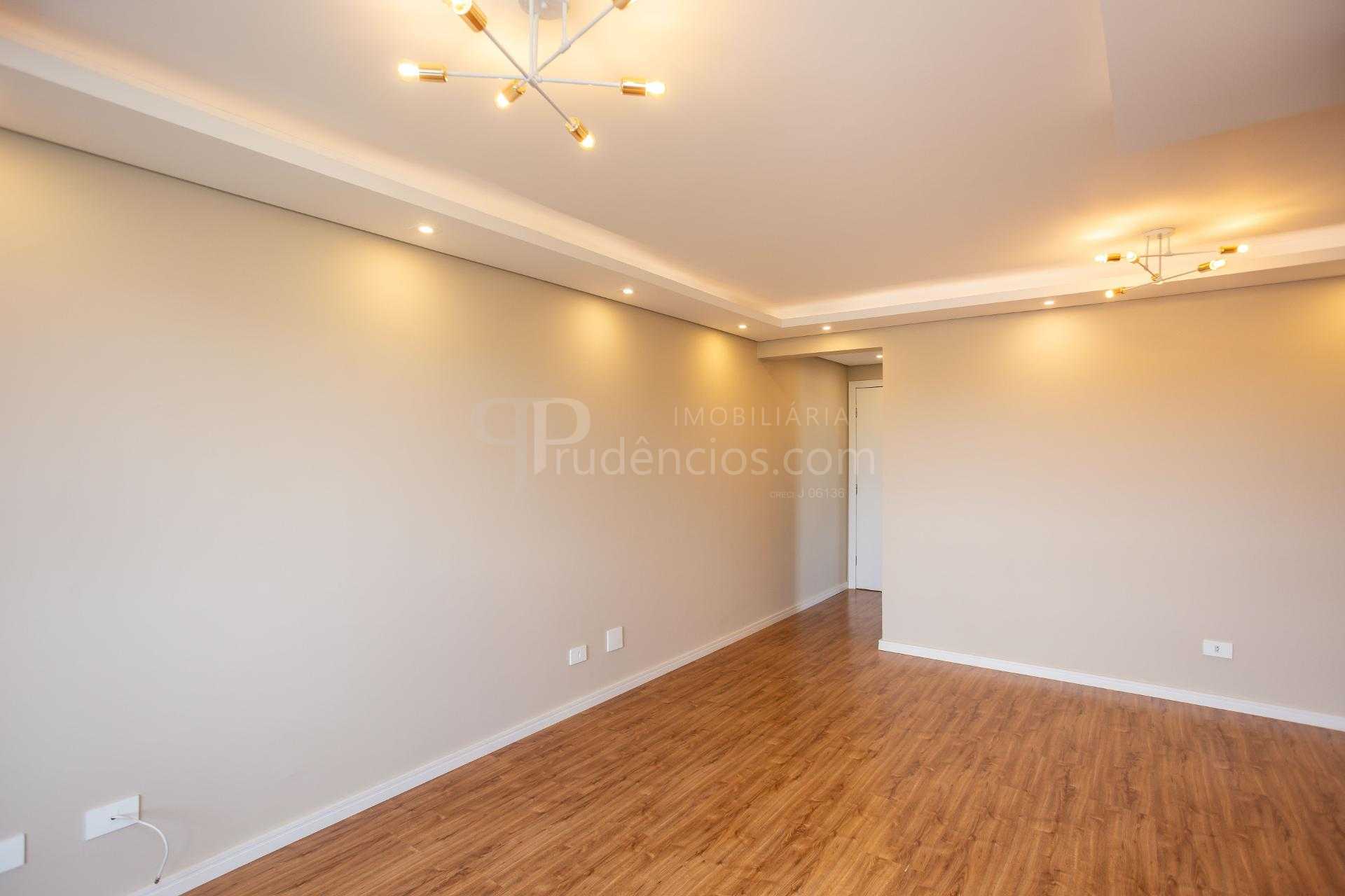 Apartamento reformado com 3 quartos e suíte à venda no Xaxim -...