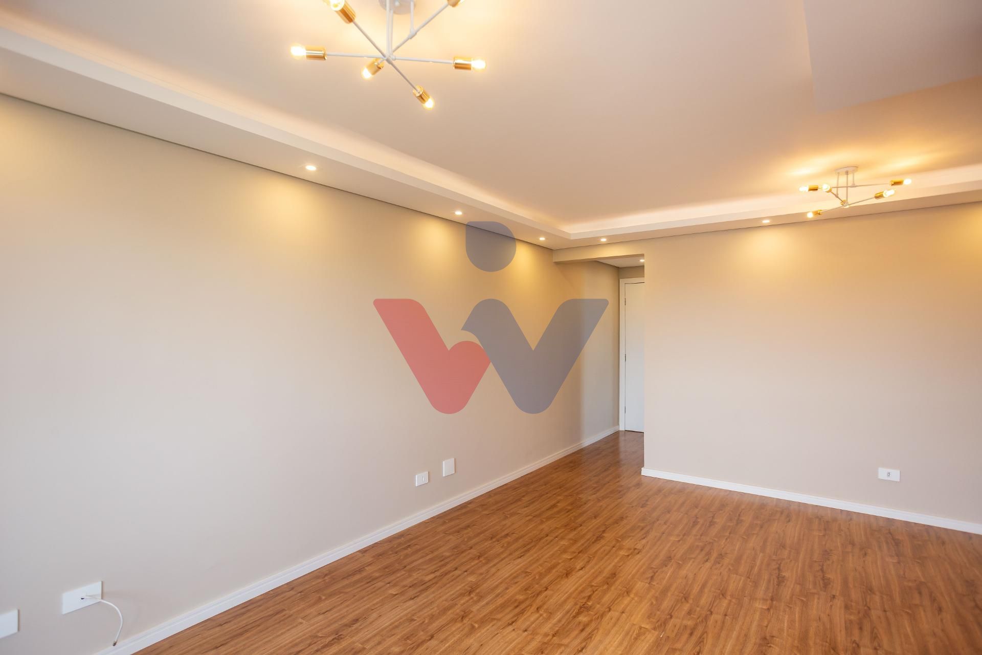 Apartamento reformado com 3 quartos e suíte à venda no Xaxim -...