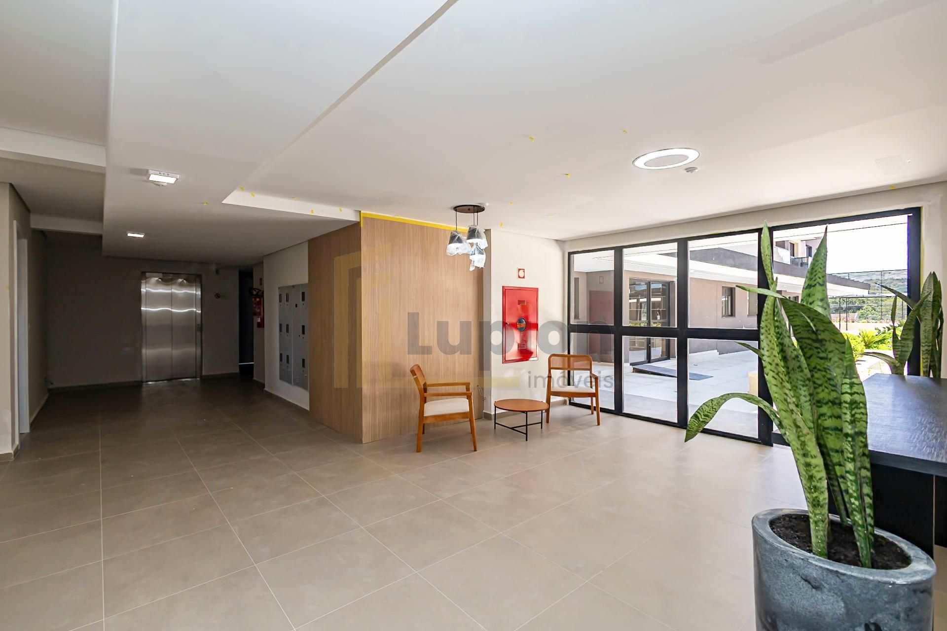 Apartamento 2 Quartos para locação no Mossunguê ao Lado do Par...